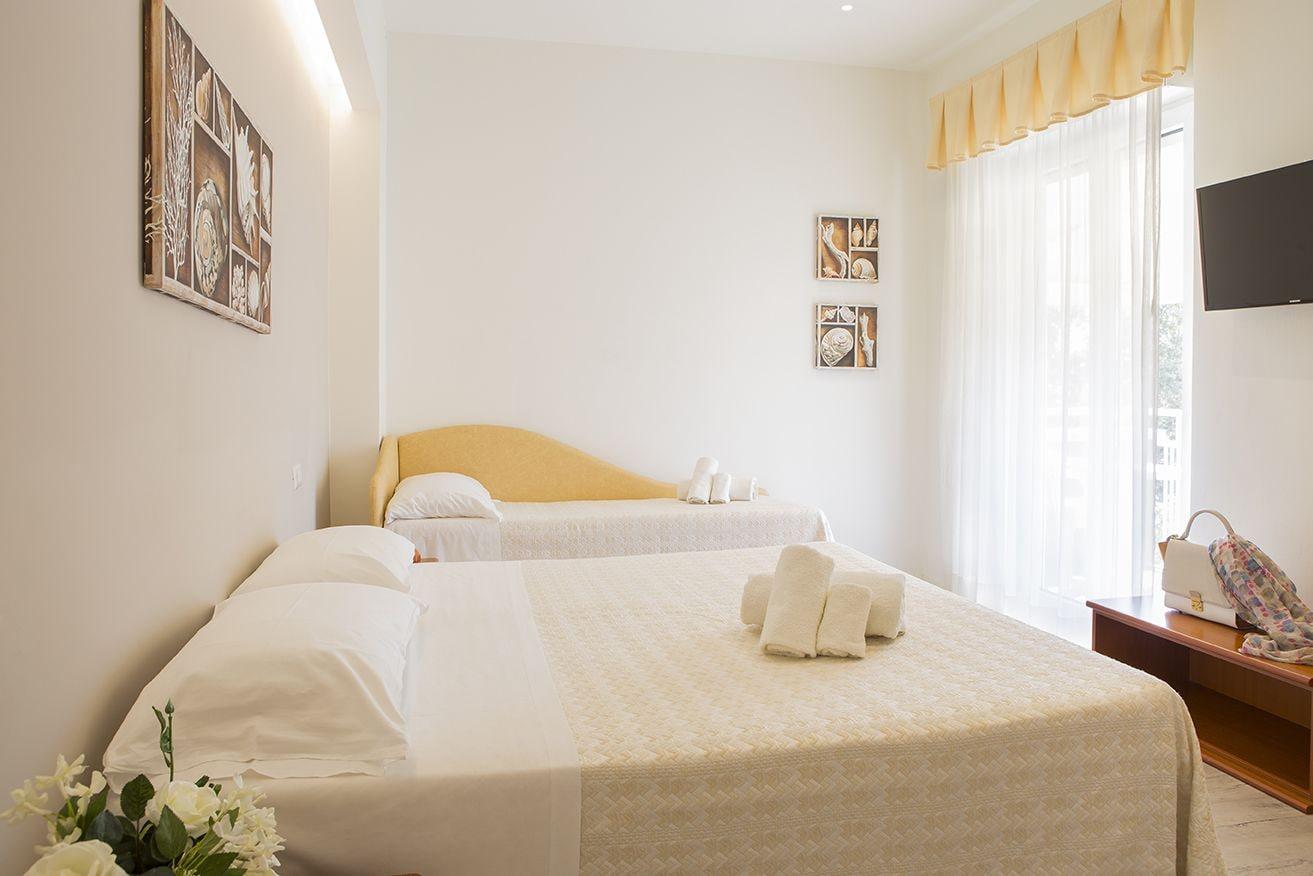 Hotel Pacific Cattolica Kültér fotó