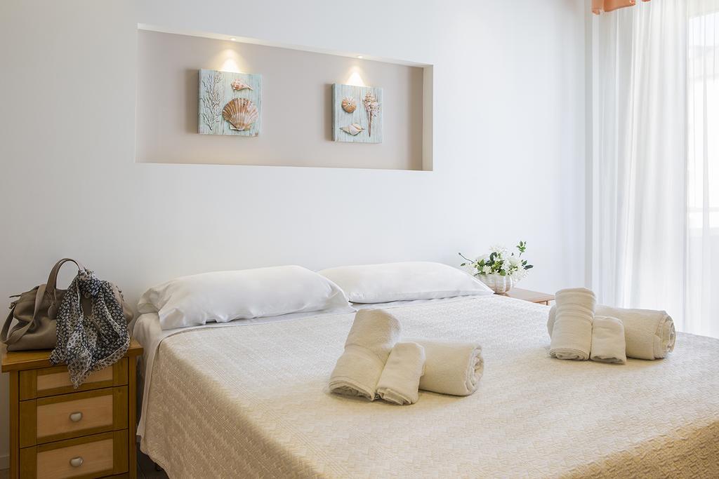 Hotel Pacific Cattolica Kültér fotó
