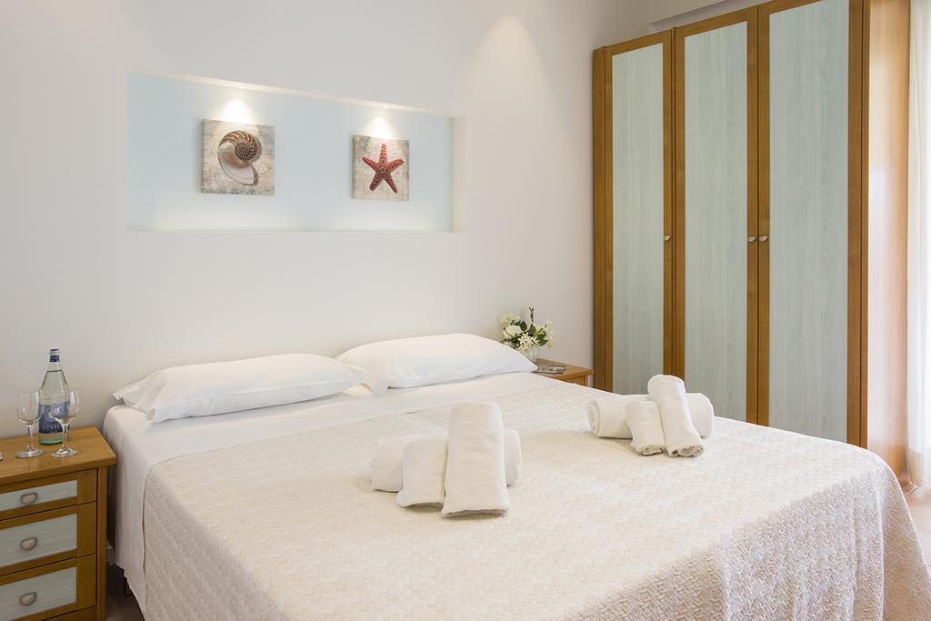 Hotel Pacific Cattolica Kültér fotó